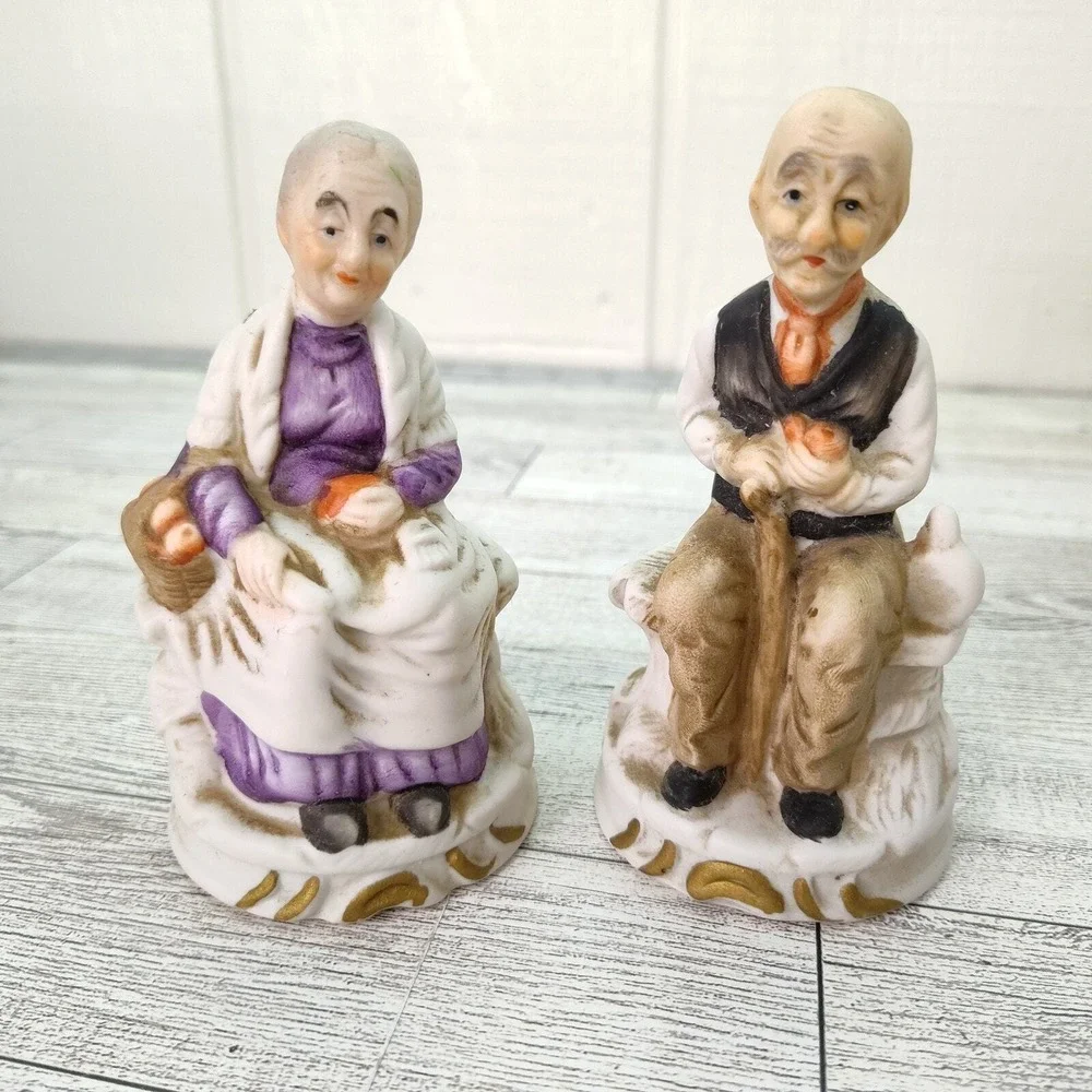 Elderly Couple sitting on Benches Home Decor Porcelain Figurines Lipco Vintage